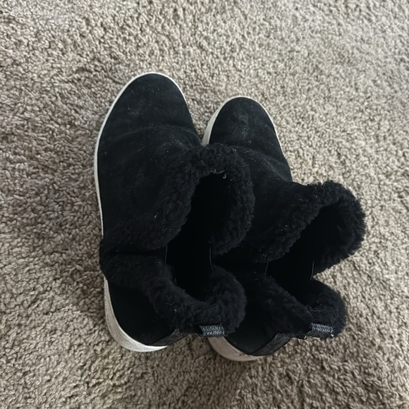 Michael Kors slip on booties size 9 - Picture 2 of 2